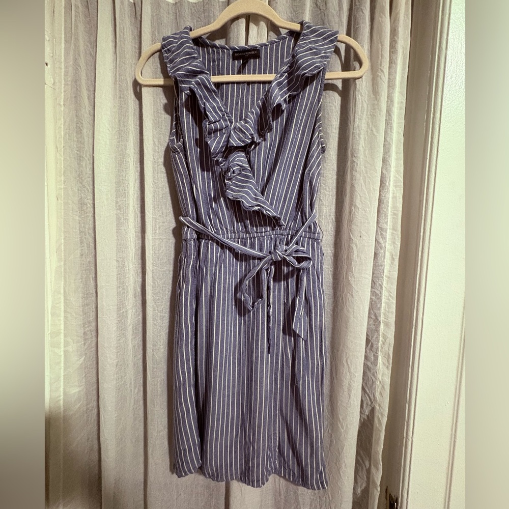 Banana Republic Blue and White Striped Knee-Length Dress Size 6